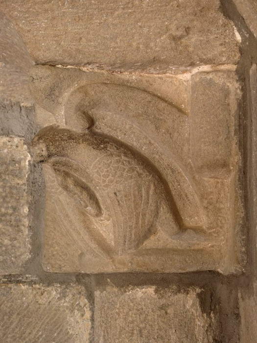 FRONTAL DEL CAPITEL DERECHO
